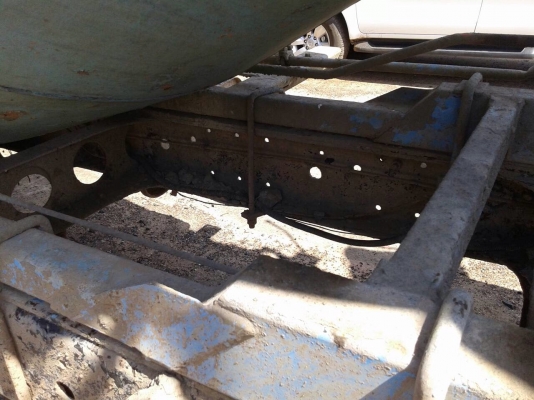 ขายรถโม่ปูน 6 ล้อ JCM เครื่อง 6BF-185 แรง โม่ตรงขนาด 2.5 คิว ทะเบียนพร้อม