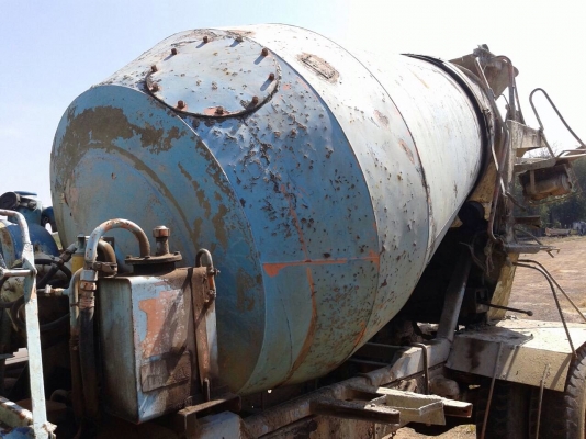 ขายรถโม่ปูน 6 ล้อ JCM เครื่อง 6BF-185 แรง โม่ตรงขนาด 2.5 คิว ทะเบียนพร้อม