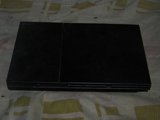 ขายเครื่องเล่น PS2 รุ่น scph 77006 ขายตามสภาพ ขายเฉพาะตัวเครื่อง