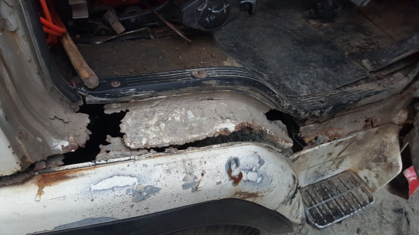 ISUZU ROCKY 175 เพลาเดียวพร้อมใช้เอกสารพร้อมโอน