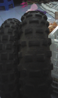 2.50-10 และ 80/100-10 ยางมอเตอร์ไซด์เล็ก IRC MOTOCROSS IX KIDS มี 2 เส้น tel.081-427-3941 ไอดีไลน์ autobot107 2.50-10 และ 80/100-10 ยางมอเตอร์ไซด์เล็ก IRC MOTOCROSS IX KIDS มี 2 เส้น tel.081-427-3941 ไอดีไลน์ autobot107