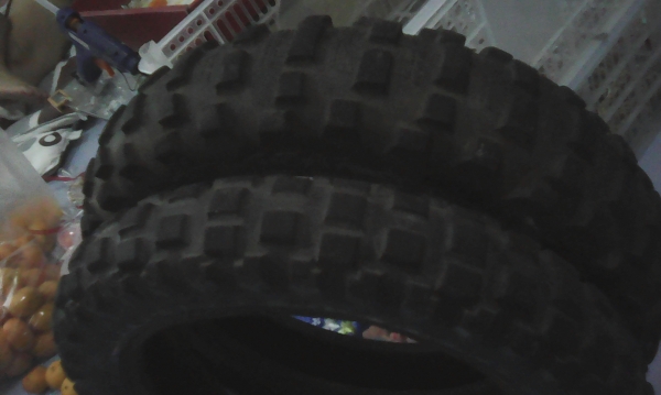 2.50-10 และ 80/100-10 ยางมอเตอร์ไซด์เล็ก IRC MOTOCROSS IX KIDS มี 2 เส้น tel.081-427-3941 ไอดีไลน์ autobot107 2.50-10 และ 80/100-10 ยางมอเตอร์ไซด์เล็ก IRC MOTOCROSS IX KIDS มี 2 เส้น tel.081-427-3941 ไอดีไลน์ autobot107