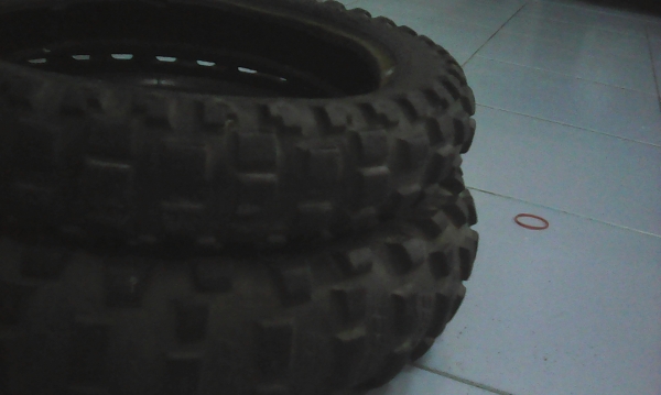 2.50-10 และ 80/100-10 ยางมอเตอร์ไซด์เล็ก IRC MOTOCROSS IX KIDS มี 2 เส้น tel.081-427-3941 ไอดีไลน์ autobot107 2.50-10 และ 80/100-10 ยางมอเตอร์ไซด์เล็ก IRC MOTOCROSS IX KIDS มี 2 เส้น tel.081-427-3941 ไอดีไลน์ autobot107