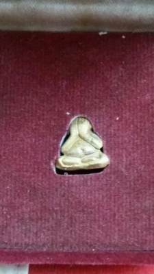 หลวงปู่ทิม วัดละหารไร่ จ.ระยอง ปิดตาเก่าๆ  สวยมากกล่องเดิม