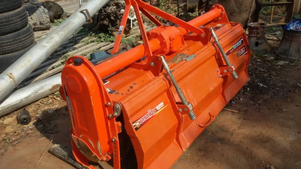 ขาย 37.500บาท โรตารี่สวยๆ ใช้งานแค่100ชม. คูโบต้า47Psแรงตราช้างรุ่นใหม่RX182F ขาย 37.500บาท โรตารี่สวยๆ ใช้งานแค่100ชม. คูโบต้า47Psแรงตราช้างรุ่นใหม่RX182F