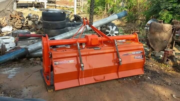 ขาย 37.500บาท โรตารี่สวยๆ ใช้งานแค่100ชม. คูโบต้า47Psแรงตราช้างรุ่นใหม่RX182F ขาย 37.500บาท โรตารี่สวยๆ ใช้งานแค่100ชม. คูโบต้า47Psแรงตราช้างรุ่นใหม่RX182F