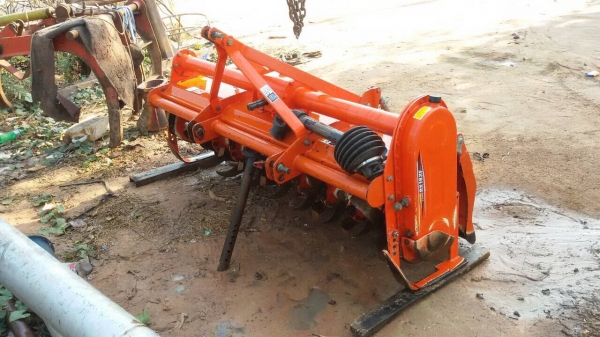 ขาย 37.500บาท โรตารี่สวยๆ ใช้งานแค่100ชม. คูโบต้า47Psแรงตราช้างรุ่นใหม่RX182F ขาย 37.500บาท โรตารี่สวยๆ ใช้งานแค่100ชม. คูโบต้า47Psแรงตราช้างรุ่นใหม่RX182F