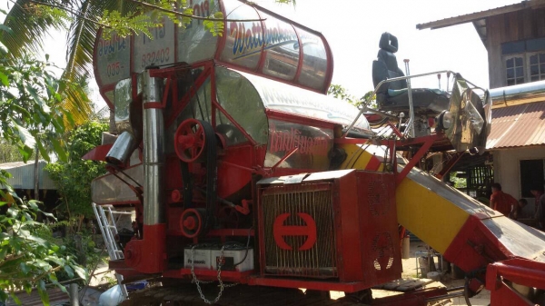 ขาย370.000 รถเกี่ยวอุ้ม 2.2ตัน เครื่องฮีโน่ 205แรง โซ่ใหม่ใบแบคโคร สภาพดีพร้อมใช้งาน ขาย370.000 รถเกี่ยวอุ้ม 2.2ตัน เครื่องฮีโน่ 205แรง โซ่ใหม่ใบแบคโคร สภาพดีพร้อมใช้งาน