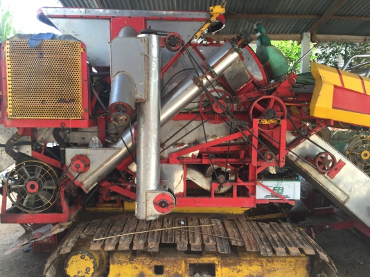 รถเกี่ยวข้าว