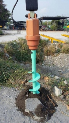 แม็คโครเจาะดิน KOMATSU..PC28UU-2  เครื่องรุ่น 3D84 ราคาเบา ๆ