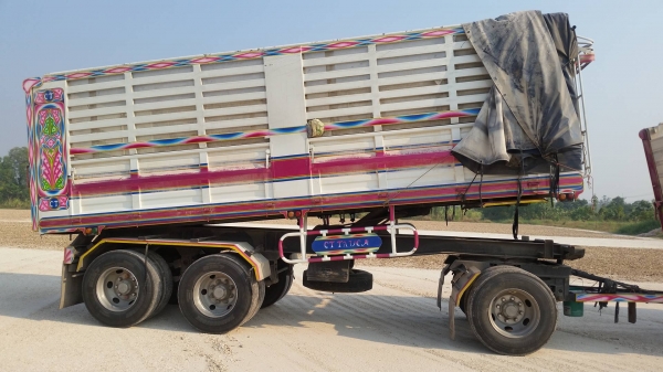 ขาย isuzu FYH 360 ++  ขายด่วนนน ธค. 56   อู่ซีทีทรัล คอกวิ่งข้าวโพด รถใช้ขายเองครับผม