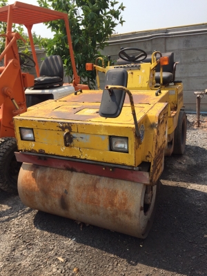 รถบด SAKAI รุ่น TW350 ขนาด 4 ตัน สภาพดีมาก