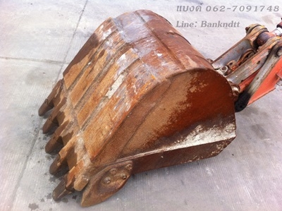 HITACHI ZX135US ปี 2005 สนใจติดต่อ ธีรเทพ 062-7091748