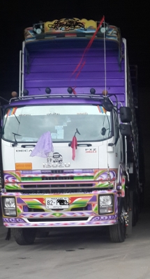 ขายด่วน isuzu fxz 360 ++  ขายด่วนนน ธค. 55   อู่ซีทีทรัล รถวิ่งข้าวโพด