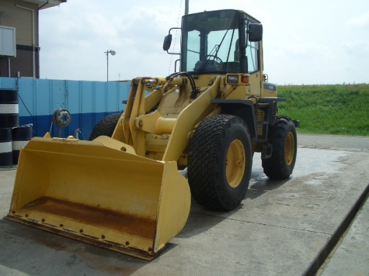 เก่านอก KOMATRU WA100-3