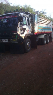 ขายดั้ม2เพลา FN527M-TD เครื่อง6D15เทอร์โบ โลฮาย10สปีด พาวเวอร์ ทิฟฟี่ ภายในสวย แอร์เย็น เอกสารพร้อมโอน ราคา780,000 สนใจโทร 090-8588220คุณนะ 093-3258446คุณบิว หรือเข้าดูสินค้าอื่นๆได้ที่ www.truck.in.th/498 หรือเพจFacebook ณรงค์ ซื้อขายรถมือสอง (เว็บไซต์ส่