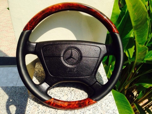 พวงมาลัยแอร์แบ็คลายไม้