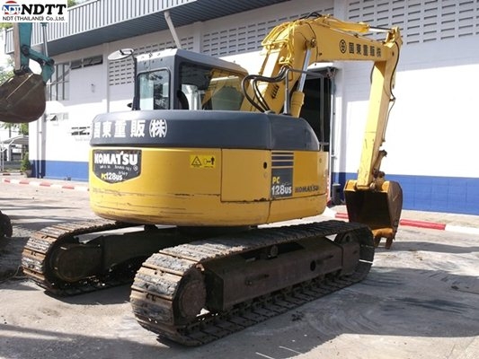 KOMATSU :PC128US-2E1 ปี2005 5,202ชม.นำเข้าจากประเทศญี่ปุ่นครับ KOMATSU :PC128US-2E1 ปี2005 5,202ชม.นำเข้าจากประเทศญี่ปุ่นครับ