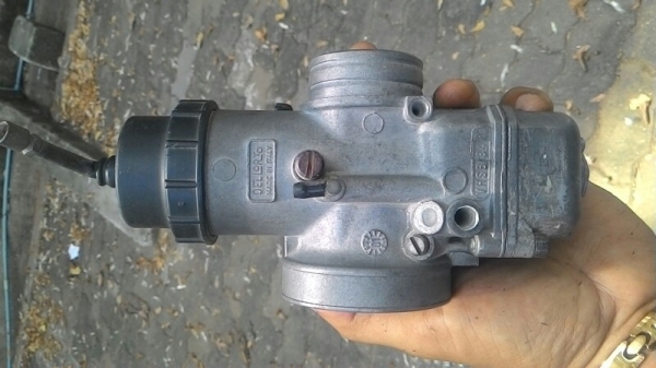 ขายคาบู แต่งเวสป้า