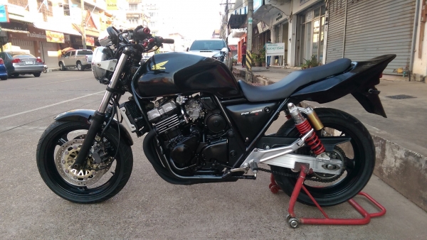 ขายคับ HONDA CB400 ปี93 สีสวย ท้ายแต่ง ท่อแต่งshotgun แฮนด์บาร์ ไฟเลี้ยวแต่ง อินวอยส์ สรรพสามิตร ราคา 57500 บาท ส่งได้ทั่วไทยคับ สนใจติดต่อ 081-0578282 FACEBOOK ชาญณรงค์ ป๊อป ชัยอมฤต ไอดีไลน์ POPBIGBIKESAKON คับ สนใจรถสวย ถูก ดี ต้อง POP BIGBIKE SAKONNAKH