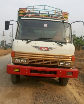 สิบล้อสวยๆ ฮีโน่ FL18 HO7C 180เพาเดียว แอร์ ทิฟฟี พ.เวอร์ ช่วงยาว 6.30ม สภาพเยียมสวยบางเดิมพร้อมใช้ ทะเบียนพร้อมโอน