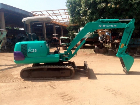 ขายด่วน KOMATSU PC 25-1 รุ่น7  สภาพสวยพร้อมใช้งาน รถเก่านอกญี่ปุ่นไม่เคยใช้ในไทย เครื่องดี ปั้มเยี่ยม ช่วงล่างสวย พร้อมเช็กระบบ มีเอกสารใบอินวอย