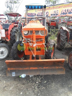 ขายรถไถคูโบต้ามือสอง รุ่น L2600เก่าไทย พร้อมใบดัน ขายรถไถคูโบต้ามือสอง รุ่น L2600เก่าไทย พร้อมใบดัน