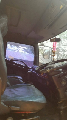 รถบรรทุก หัวลาก 10 ล้อ HINO รุ่น FM2 ปี 49 เครื่อง 320 แรง พร้อมใช้งาน มี 5 คัน ขายคันละ 980,000 บ.รถอยู่สระบุรี