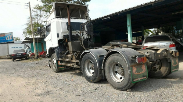 รถบรรทุก หัวลาก 10 ล้อ HINO รุ่น FM2 ปี 49 เครื่อง 320 แรง พร้อมใช้งาน มี 5 คัน ขายคันละ 980,000 บ.รถอยู่สระบุรี