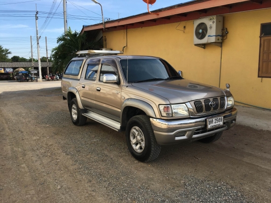 ขายโตโยต้า4ประตูD4D ขับ4 ปี2004 สภาพเดิมๆ