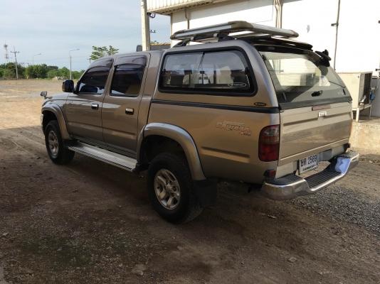 ขายโตโยต้า4ประตูD4D ขับ4 ปี2004 สภาพเดิมๆ