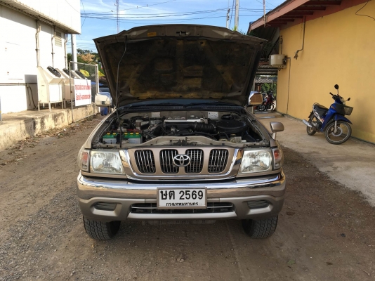 ขายโตโยต้า4ประตูD4D ขับ4 ปี2004 สภาพเดิมๆ