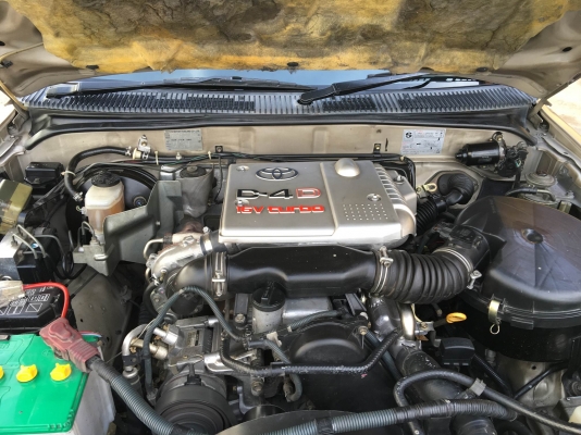 ขายโตโยต้า4ประตูD4D ขับ4 ปี2004 สภาพเดิมๆ