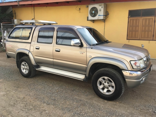 ขายโตโยต้า4ประตูD4D ขับ4 ปี2004 สภาพเดิมๆ