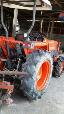 ขายรถไถ 34 แรง KUBOTA สภาพพร้อมใช้งาน  พร้อมอุปกรณ์ ผานหน้า - หลัง โรตารี่