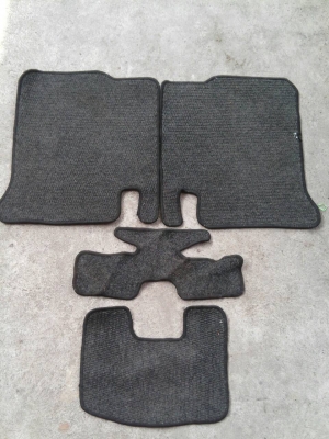 ผ้าปูผื้นรถยนต์สภาพดี