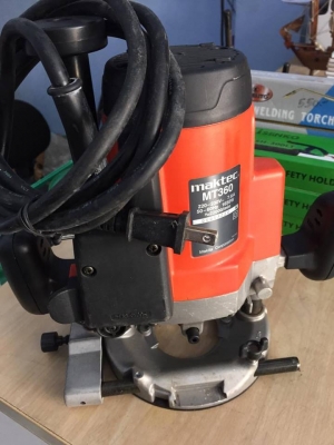 ขายเลาเตอร์ MAKTEC MT 360 มือสอง (ไม่เคยผ่านการใช้งาน) ครับ