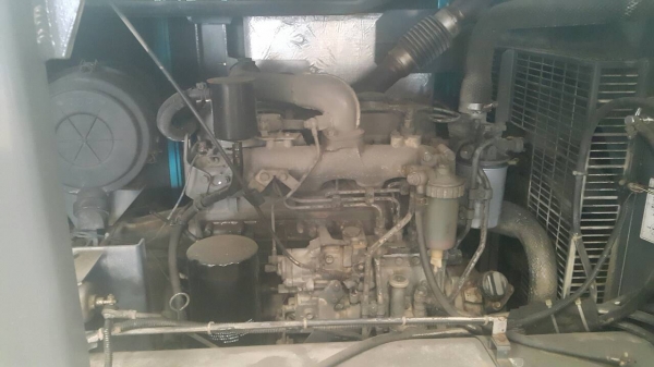 ปั้มลม AIRMAN PDS390S รุ่นใหม่ ถึงไทยแล้วครับ มาพร้อมเทรลเลอร์ด้วย สภาพสวยขายถูกครับ