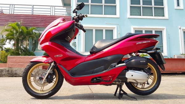 Pcx150 2013 วิ่งน้อย แต่งจัดเต็ม ราคาไม่แพง คุยราคาได้ครับ Pcx150 2013 วิ่งน้อย แต่งจัดเต็ม ราคาไม่แพง คุยราคาได้ครับ