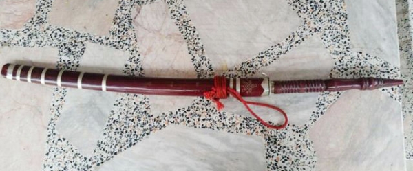 หลวงปู่ทิม วัดละหารไร่ ดาบเก่า จารยันต์ แท้เก่าเก็บ สวยตามกาลเวลา สร้างน้อย ยาว 30 นิ้ว ส่งให้ครับ