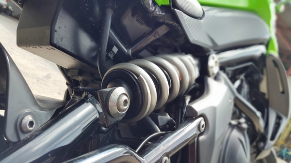 ER6N ABS 2010 รถบ้าน ใช้น้อย พร้อมขี่ สวยๆ ราคาไม่แพงครับ ER6N ABS 2010 รถบ้าน ใช้น้อย พร้อมขี่ สวยๆ ราคาไม่แพงครับ