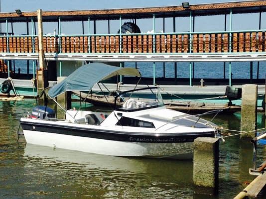 ขายเรือนอก17ฟุตเครื่องยามาฮ่า115แรง ราคา230000บาท สนใจสอบถามลองเรือได้