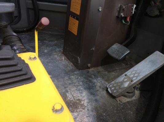 Komatsu WA100-1 SN: 33107 นำเข้าจากญี่ปุ่น อยากขายตัด ล้างสต็อคครับ สภาพดีมาก ๆ เลยครับ
