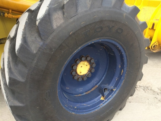 Komatsu WA100-1 SN: 33107 นำเข้าจากญี่ปุ่น อยากขายตัด ล้างสต็อคครับ สภาพดีมาก ๆ เลยครับ