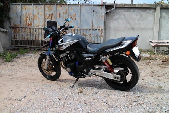 ขาย CB400 สวยสวย ทะเบียนแท้ โอนขนส่งได้เลย