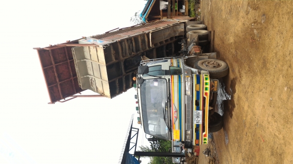 Hino 3M 2เพลาดั้มพ์ 240แรงม้า กระบะข้างไม้ 0891446662 ธนากร Hino 3M 2เพลาดั้มพ์ 240แรงม้า กระบะข้างไม้ 0891446662 ธนากร