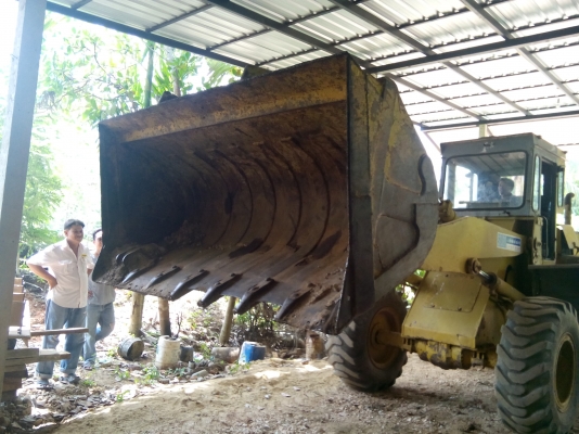 รถตักมี3คัน ขายเหมาและแยกขายก็ได้ พร้อมใช้ทุกคัน