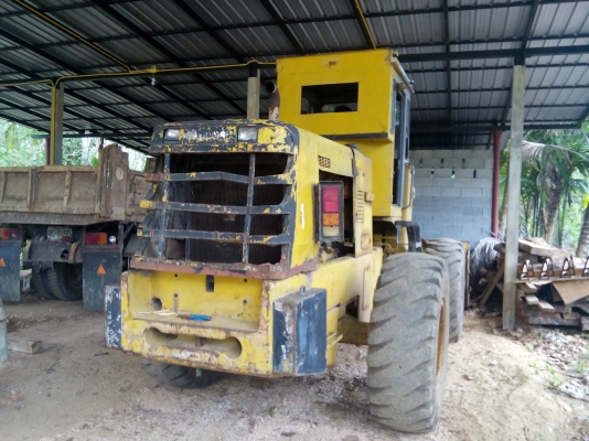 รถตักมี3คัน ขายเหมาและแยกขายก็ได้ พร้อมใช้ทุกคัน