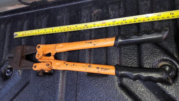 ขายกรรไกรตัดเหล็กมือสองยาว18นิ้ว