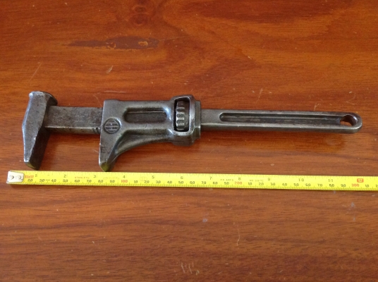 ขายประแจคอม้าหัวค้อนโบราณอังกฤษ ขนาด 12" ขายปากได้ 2" 2 หุน